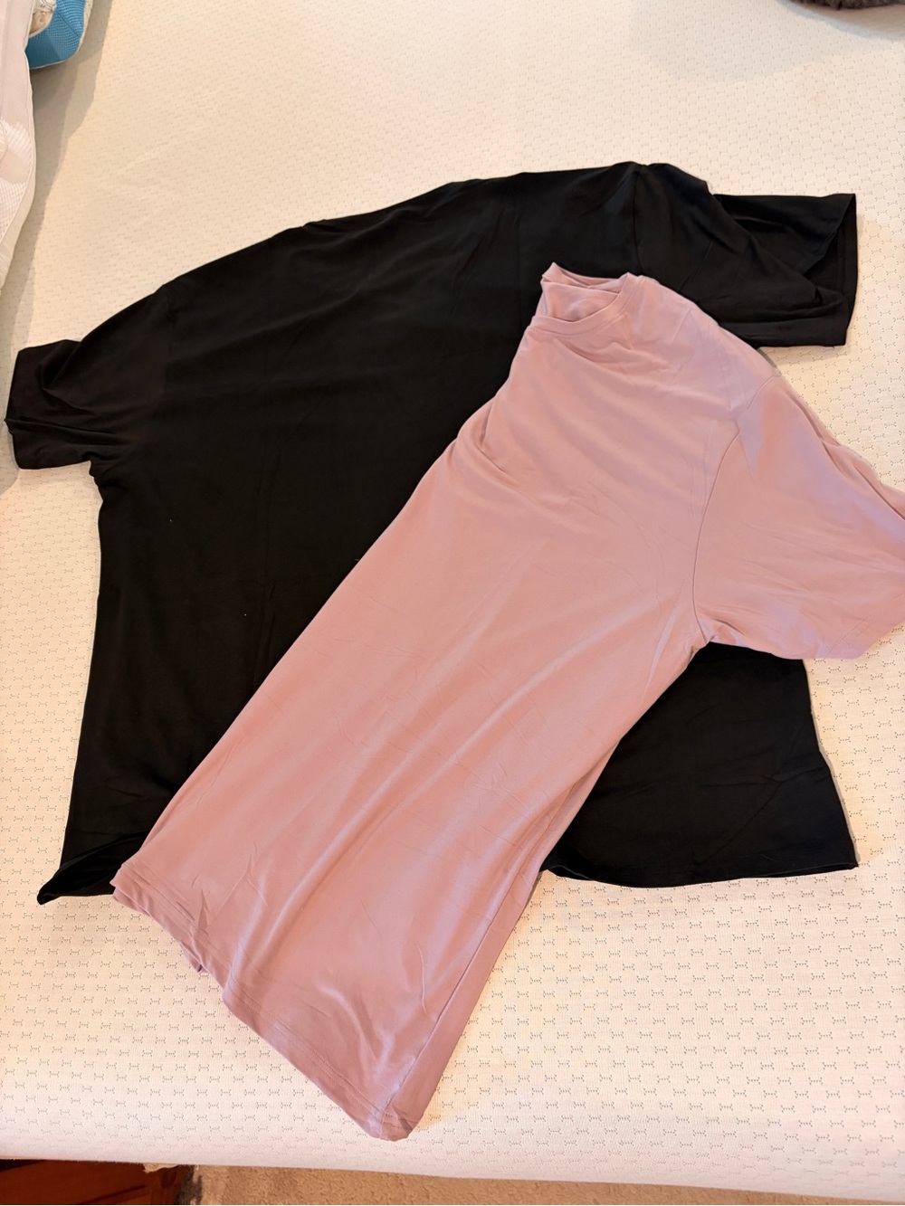 NWOT Amazon Basic Black & Dusty Rose Tee Duo XXXL